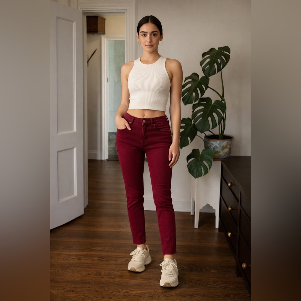 Jeans EU 38 (US 4-6) by My Pants in Burgundy – High-Rise Fit